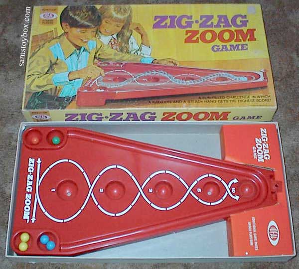Zig-Zag Zoom Game with its Box